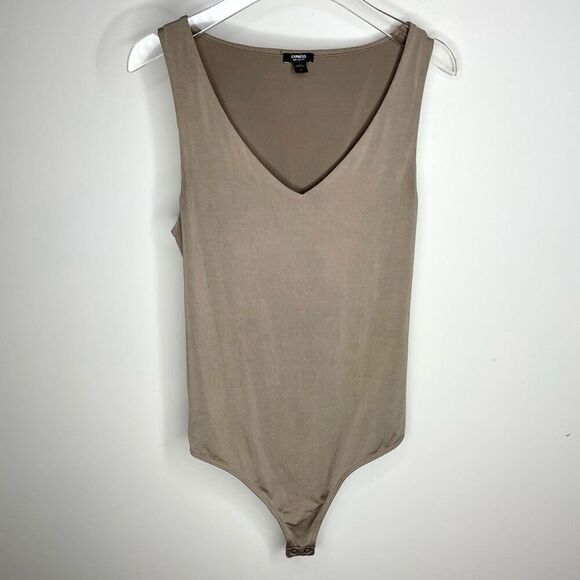 Express Body Contour‎ Vneck Bodysuit Blush Beige Tan S Small Tank Silky - Picture 3 of 7